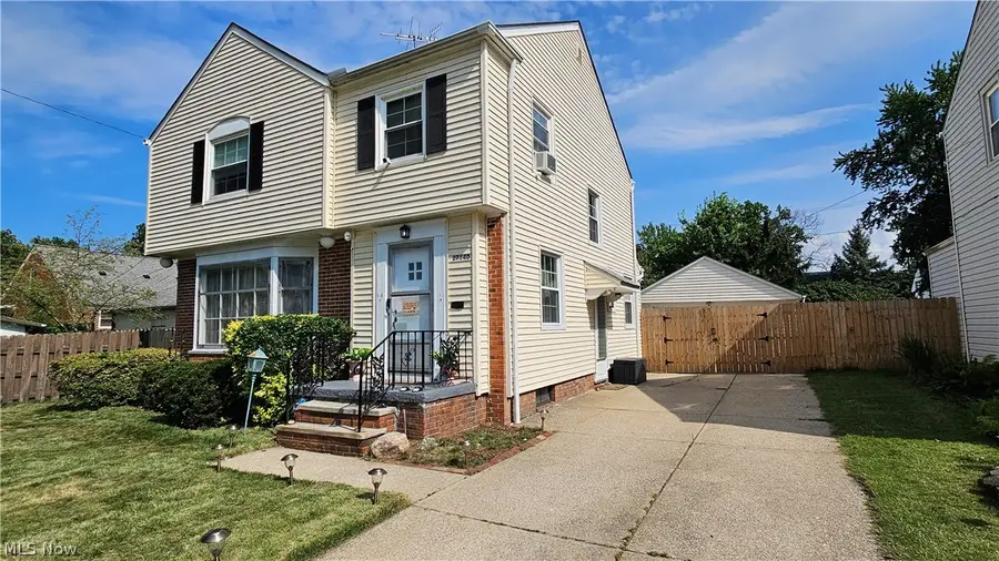 27140 Parkwood Drive, Euclid, OH 44132 - #2