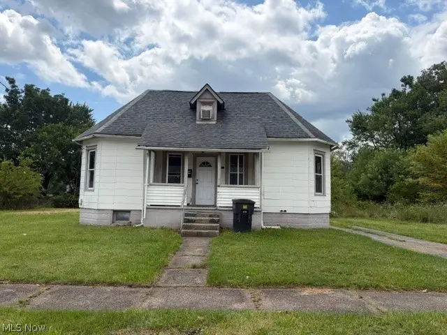 1479 West Nw Avenue, Warren, OH 44483 - #1