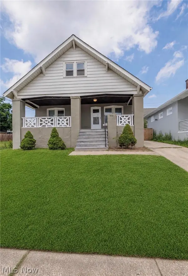 3720 Biddulph Avenue, Cleveland, OH 44109
