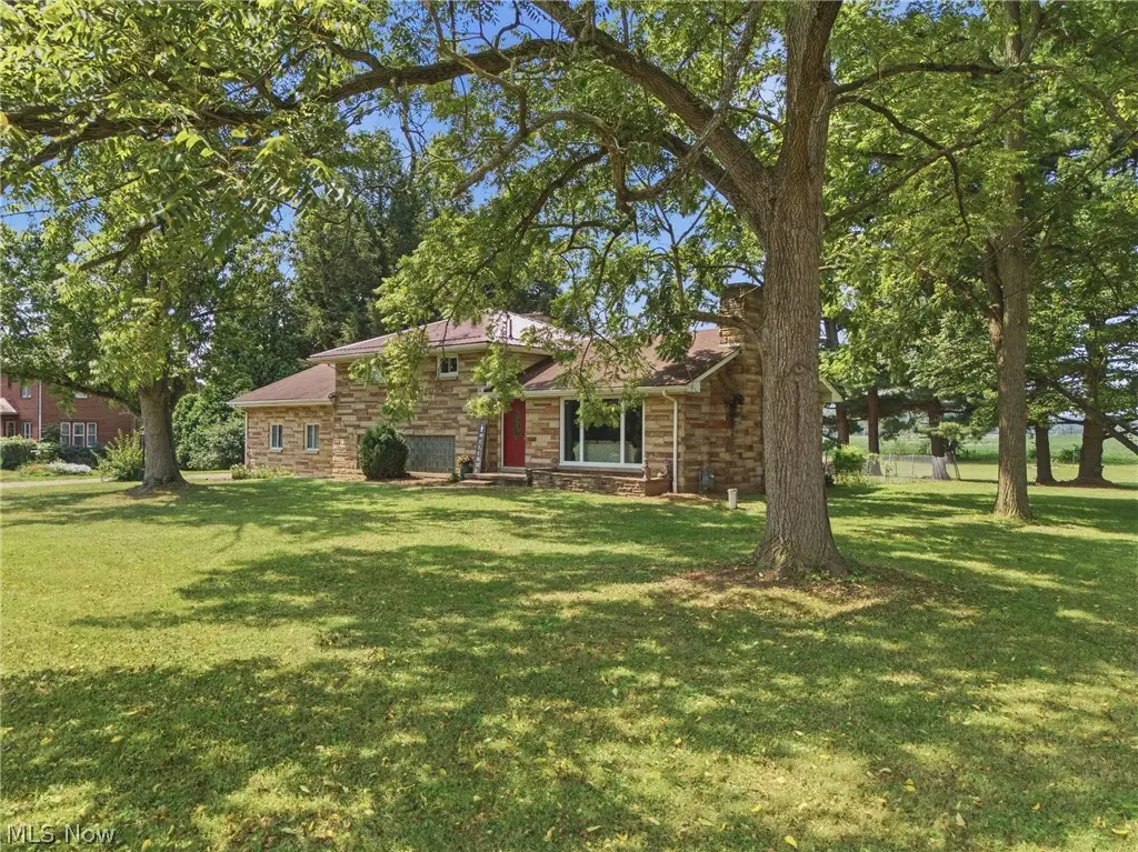 11501 Manchester Sw Avenue, Beach City, OH 44608 - #1
