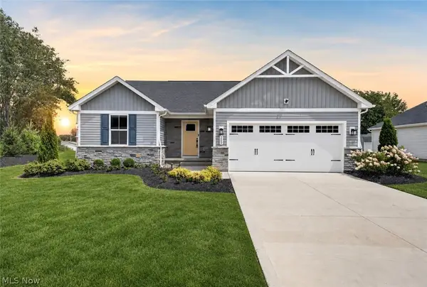 302 Ridgewater Drive, Elyria, OH 44035