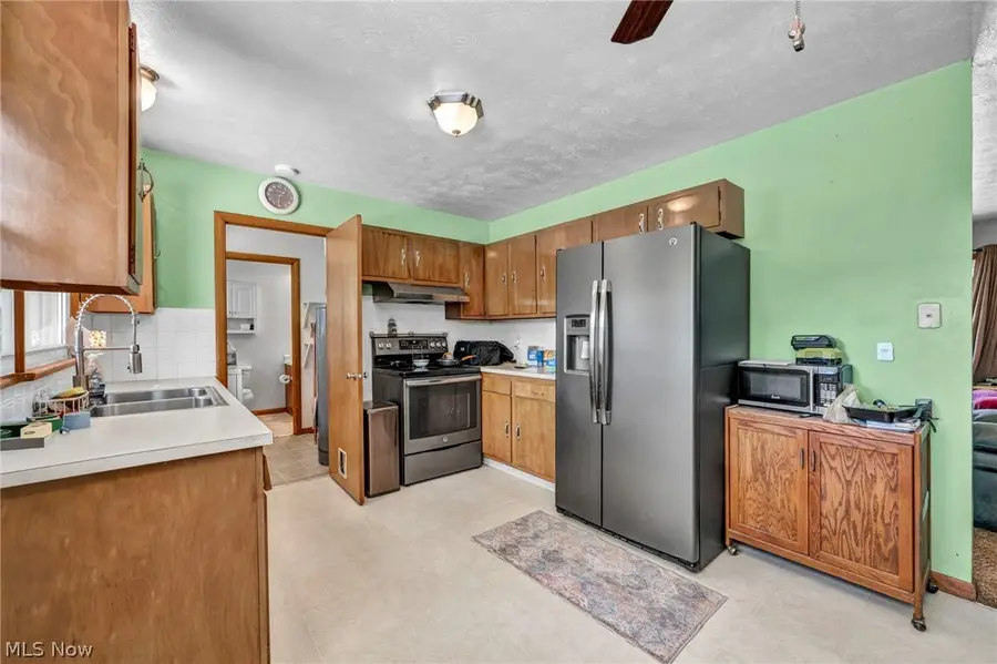4805 Mapleview Drive, Vermilion, OH 44089 - #2