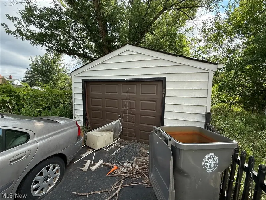 2731 Jean Street, Youngstown, OH 44502 - #2