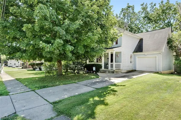 1724 Overland Avenue, Youngstown, OH 44511