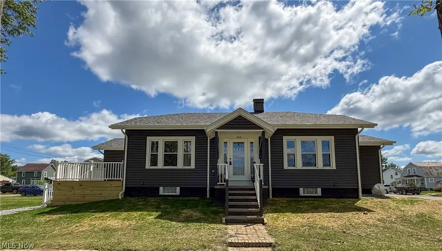 105 E Vermont Avenue, Sebring, OH 44672 - #2