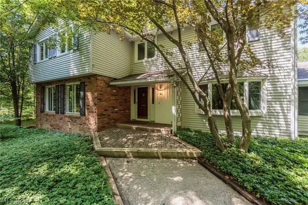7859 Sugarbush Lane, Gates Mills, OH 44040