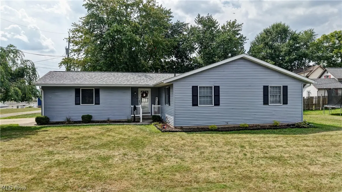 328 10th Nw Street, New Philadelphia, OH 44663 - #1