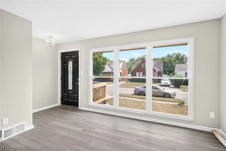 16313 Elberta Avenue, Cleveland, OH 44128 - #2