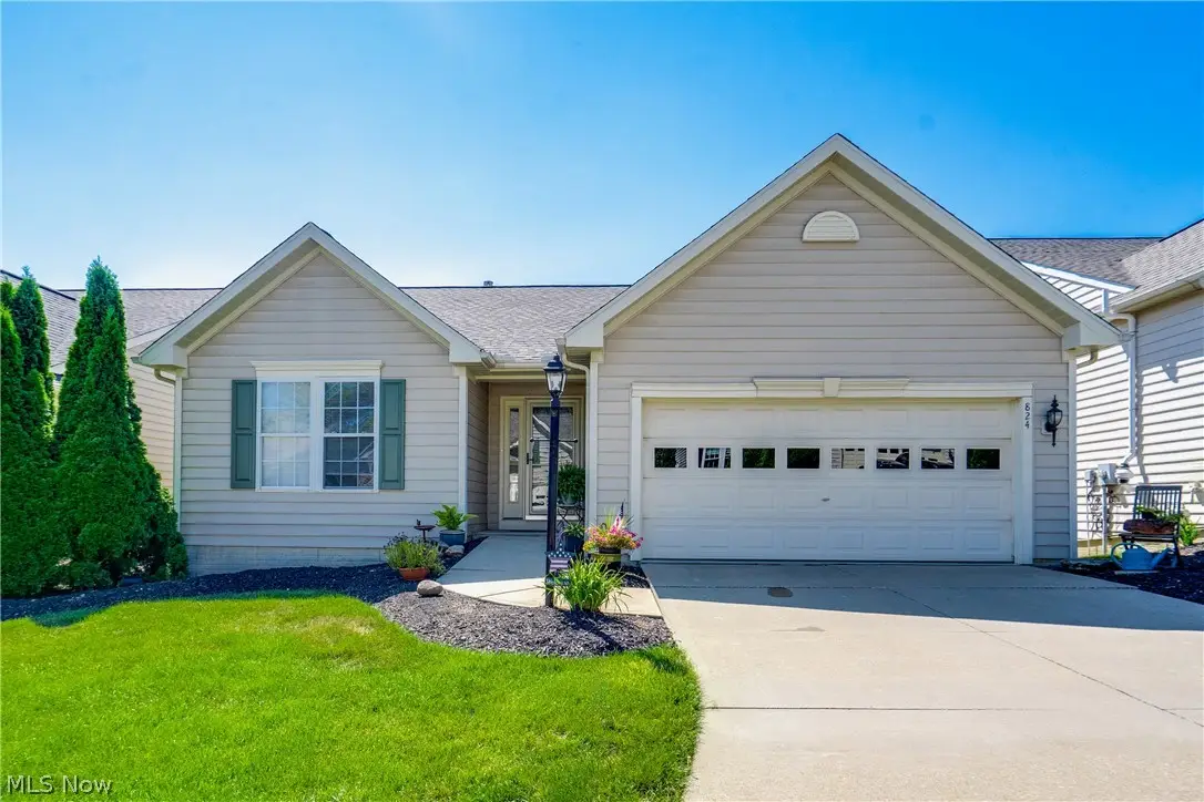 824 Willow Creek Drive, Akron, OH 44333 - #1