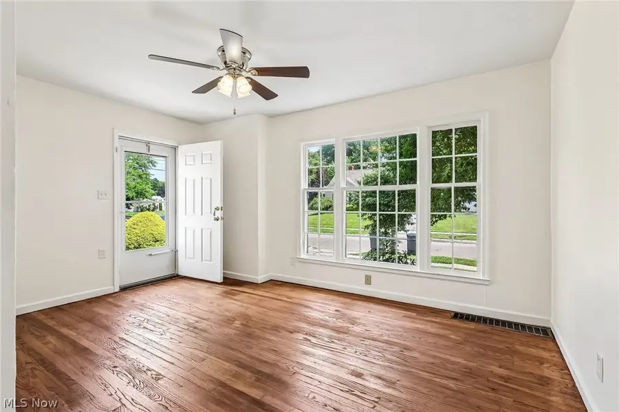 1666 Thornapple Avenue, Akron, OH 44301 - #3