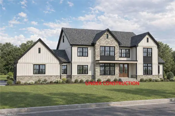15665 Harmony Falls Lane, Novelty, OH 44072