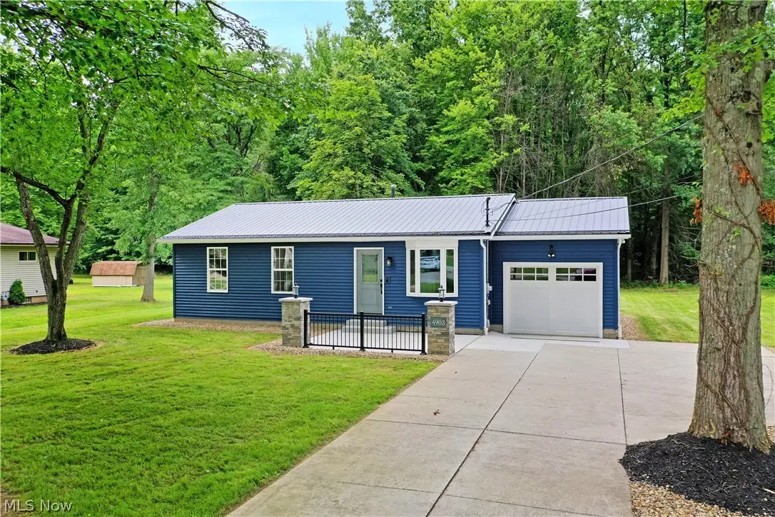 4903 Maple Street, Vienna, OH 44473 - #1