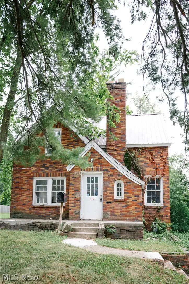 472 W 6th Street, Mansfield, OH 44903 - #1