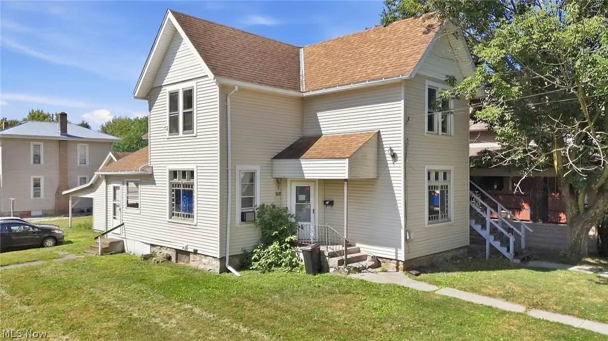 517 Woodlawn Avenue, Bucyrus, OH 44820 - #1