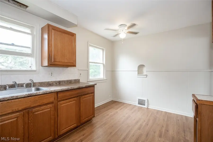 11509 Tonsing Drive, Garfield Heights, OH 44125 - #3