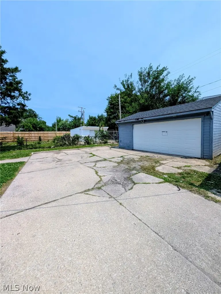 3233 W 52nd Street, Cleveland, OH 44102 - #2