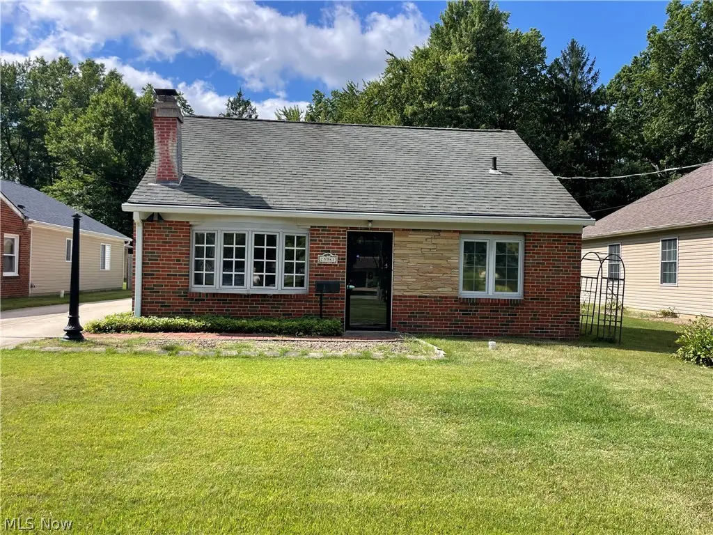 25941 Myrtle Avenue, Olmsted Falls, OH 44138 - #1