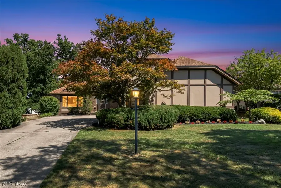7791 Edgewood Lane, Seven Hills, OH 44131 - #2