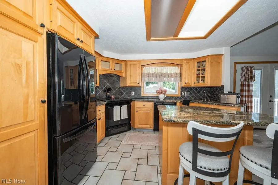 51153 State Route 14, East Palestine, OH 44413 - #2