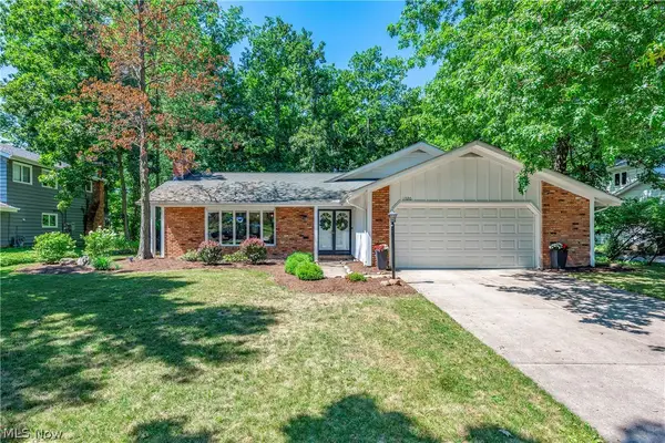 1920 Bromton Drive, Lyndhurst, OH 44124