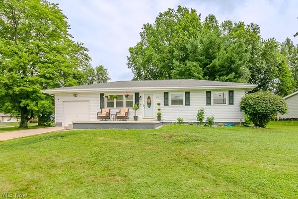 3931 Adrian Se Drive, Warren, OH 44484