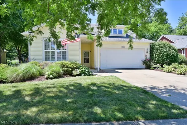 1936 Pembrooke Lane, Avon, OH 44011