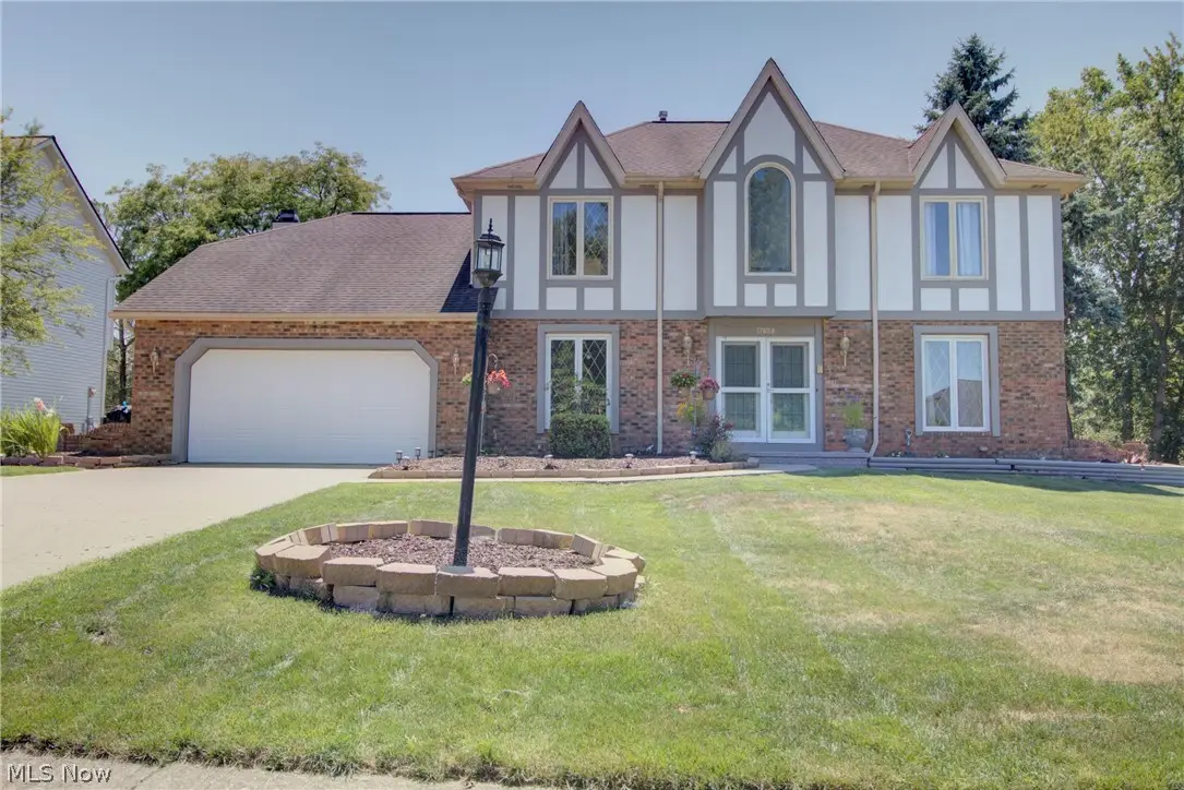 17639 Lexington Lane, Strongsville, OH 44136 - #1