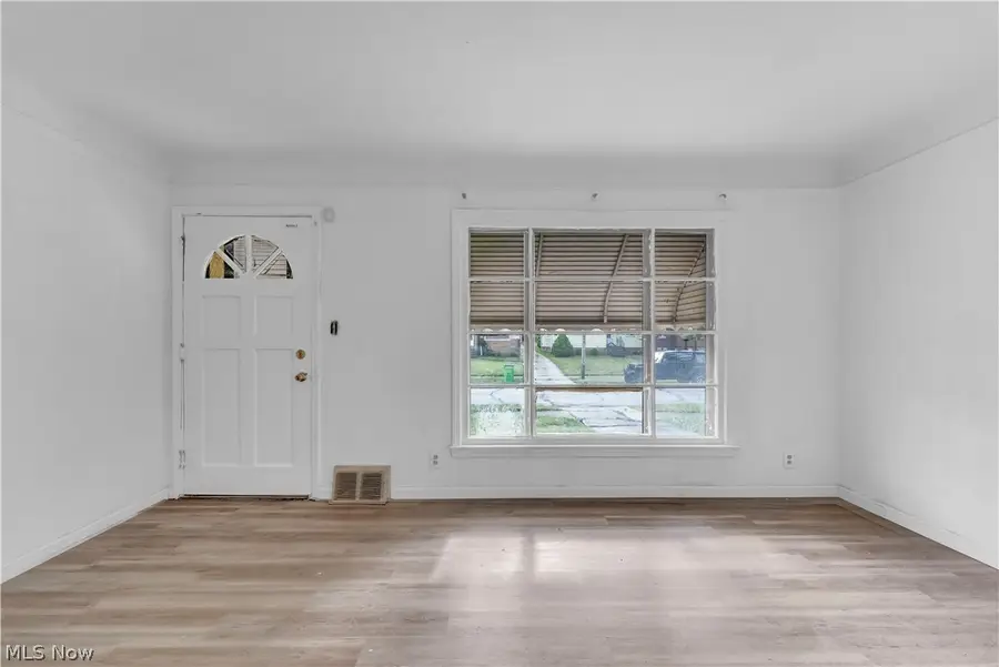 4758 E 88th Street, Garfield Heights, OH 44125 - #3