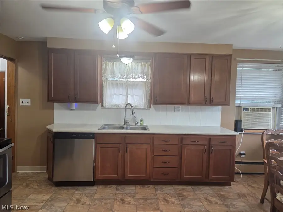 495 Maple Street, Duncan Falls, OH 43734 - #3