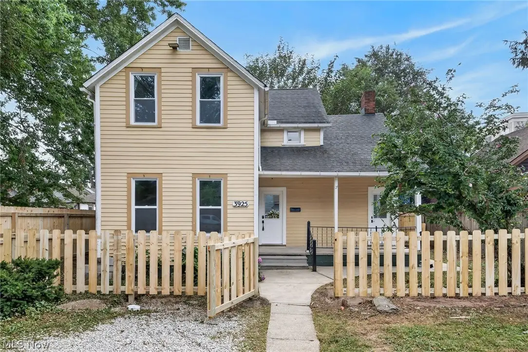 3925 Bridge Avenue, Cleveland, OH 44113 - #1