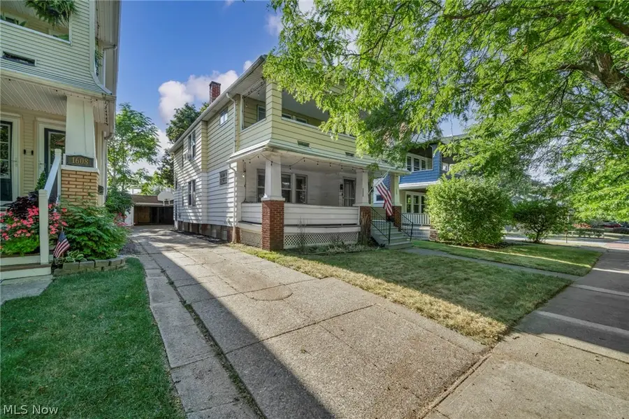 1606 Larchmont Avenue, Lakewood, OH 44107 - #2