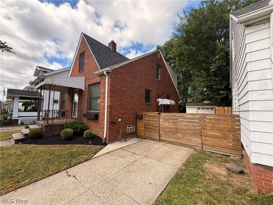 3558 W 146th Street, Cleveland, OH 44111 - #3