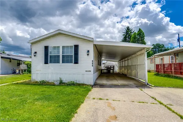 18592 Edwards Road #223, Doylestown, OH 44230