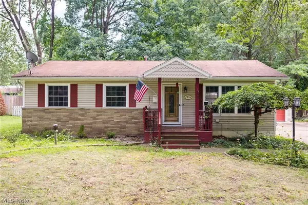 2214 Conwill Road, Stow, OH 44224