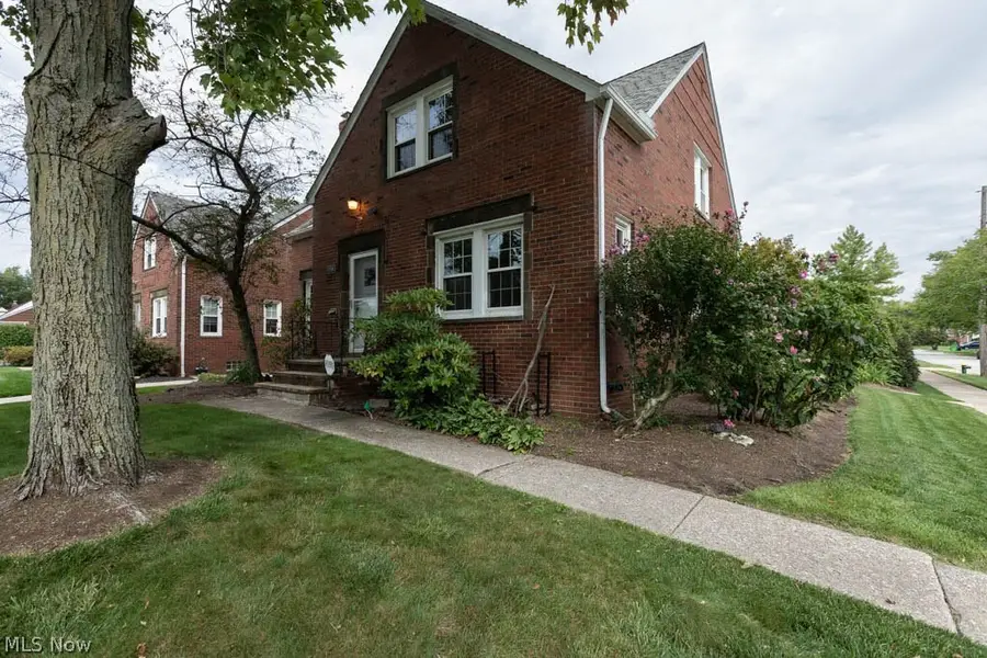 2099 Miramar Boulevard, South Euclid, OH 44121 - #2