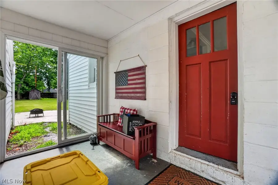 16 E Shore Boulevard, Eastlake, OH 44095 - #3