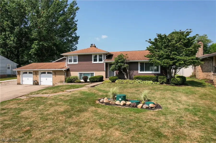 6203 Melody Ne Road, Canton, OH 44721 - #2