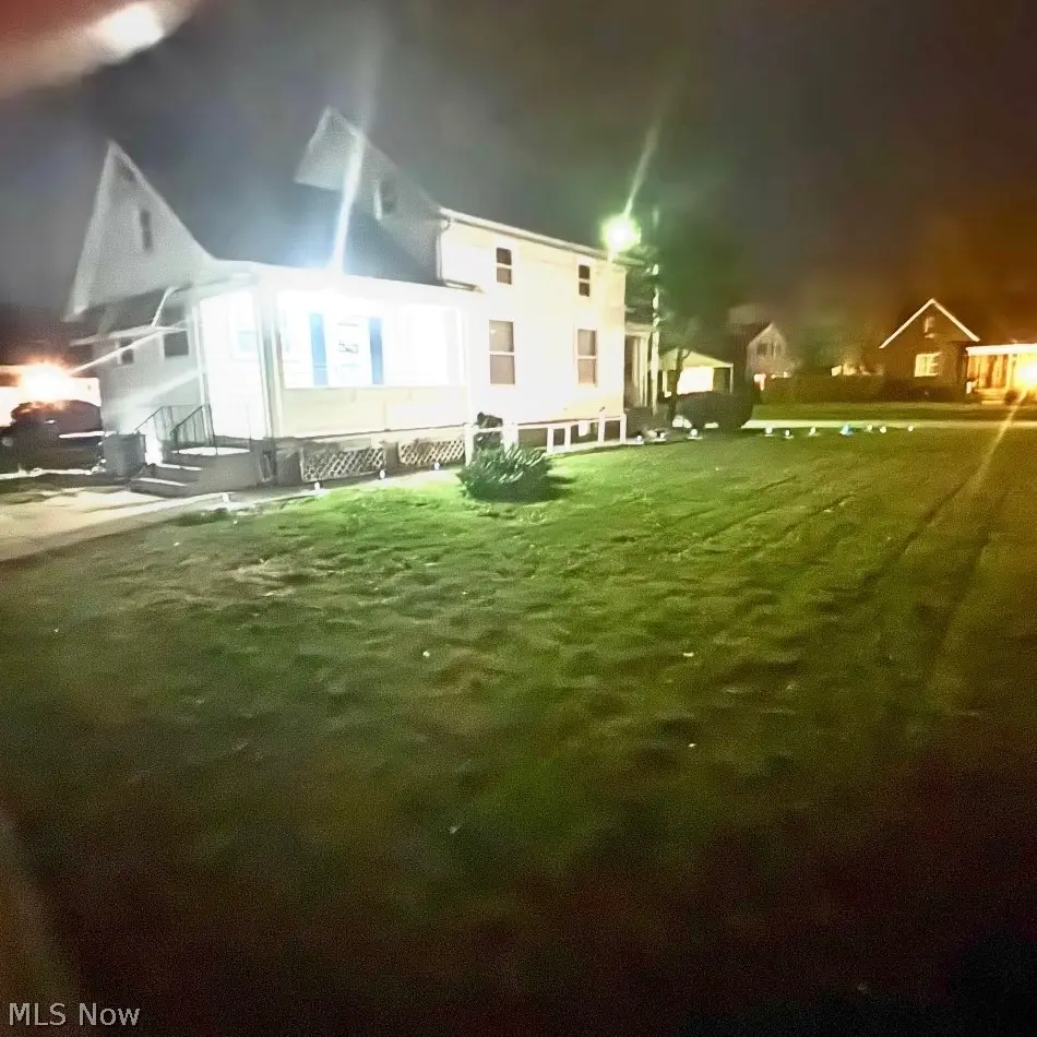 1407 W 22nd Street, Lorain, OH 44052 - #1