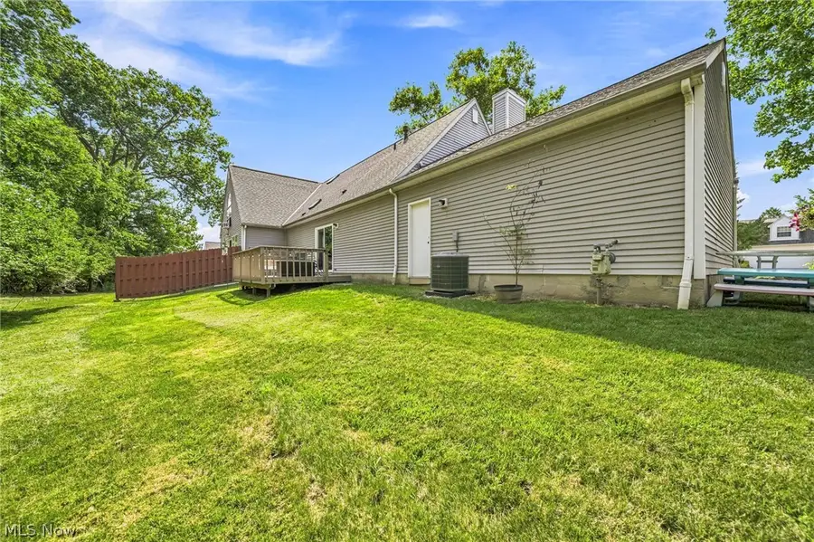 19644 Porters Lane, Strongsville, OH 44149 - #3