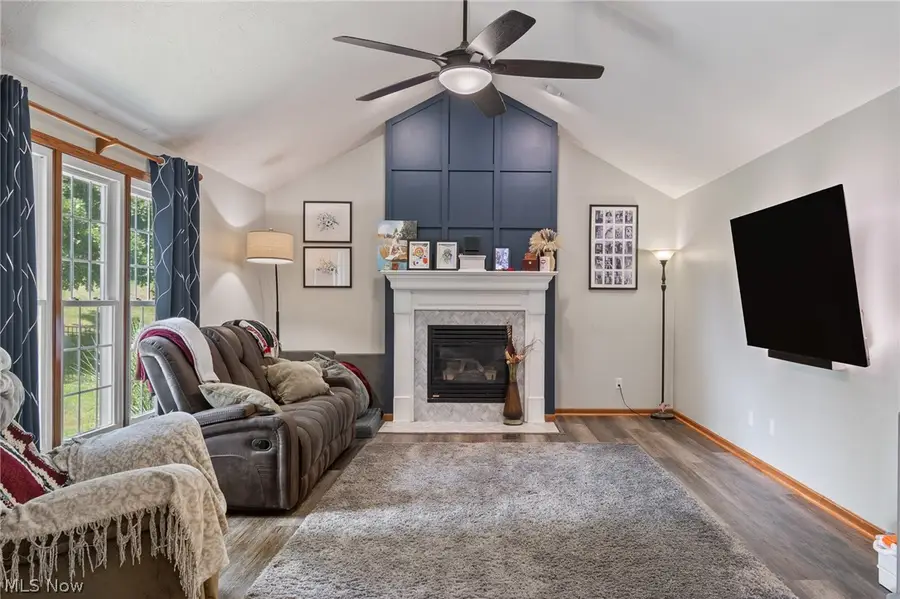 1718 Cornerstone Sw Street, Hartville, OH 44632 - #3