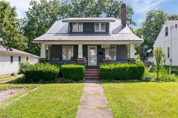 223 Hawk Avenue, Akron, OH 44312