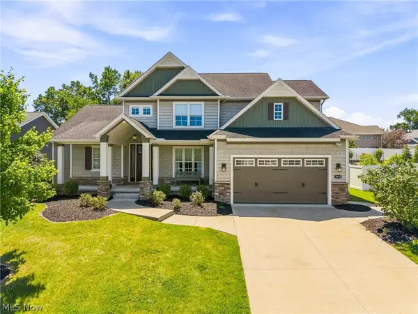 3610 Lake Center Nw Street, Uniontown, OH 44685