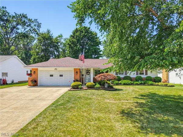 988 Cranbrook Drive, Highland Heights, OH 44143