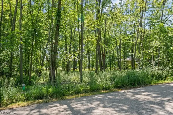 Cranage Road, Olmsted Falls, OH 44138