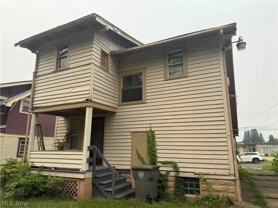 531 W Chalmers Avenue, Youngstown, OH 44511 - #2