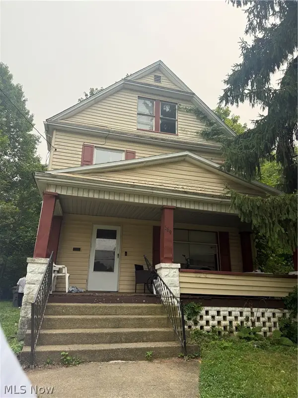 569 W Chalmers Avenue, Youngstown, OH 44511
