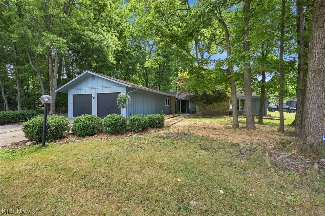 20019 Hawthorne Lane, Strongsville, OH 44149 - #1