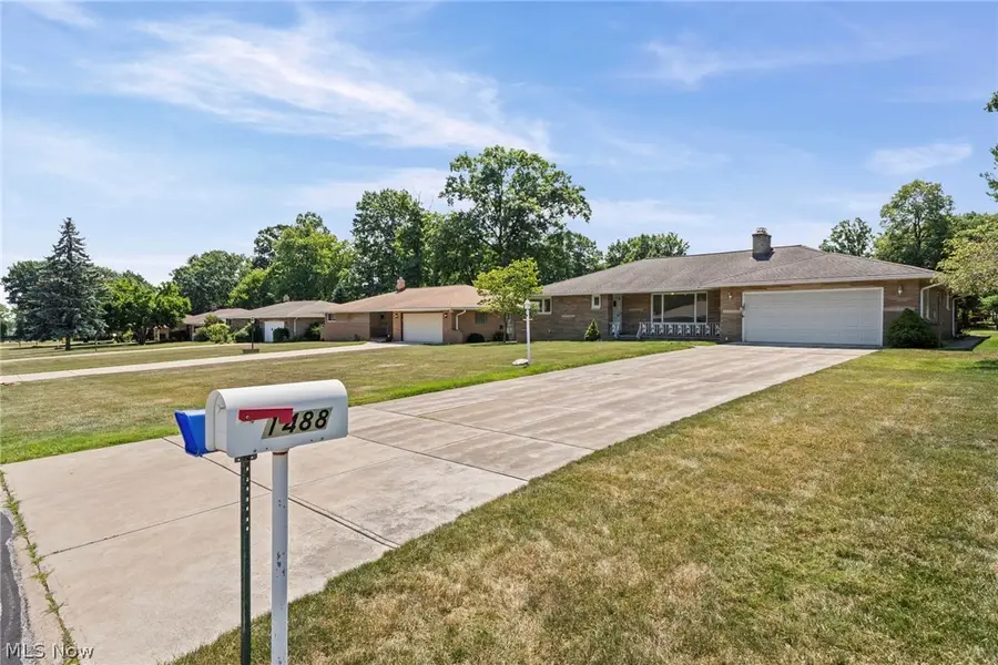 1488 Parkview Drive, Seven Hills, OH 44131 - #3