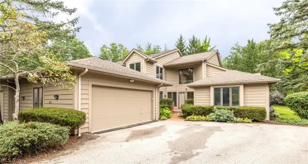 2211 Landerhaven Court, Mayfield Heights, OH 44124
