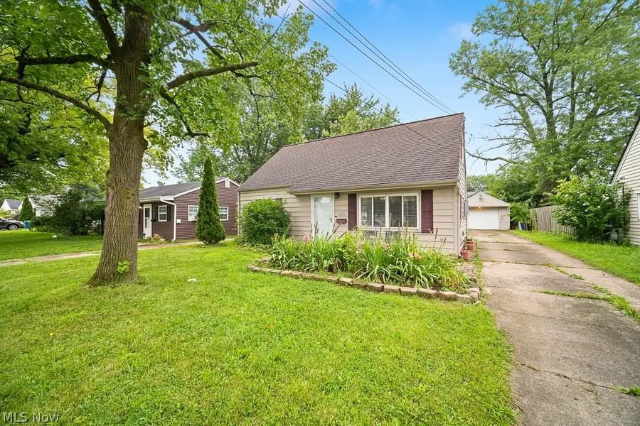 633 Vermont Drive, Lorain, OH 44052 - #2